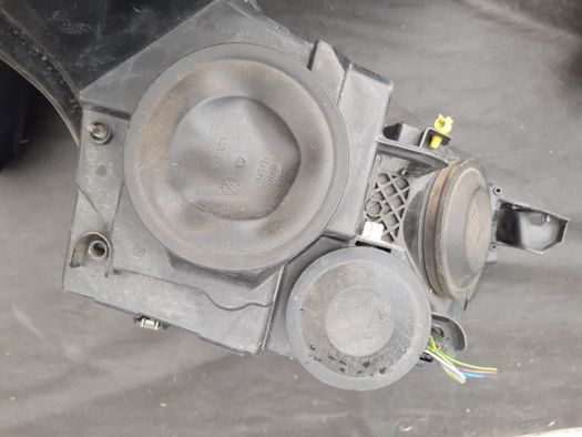 Lampa przedna lewa prawa Citroen C3 Picasso