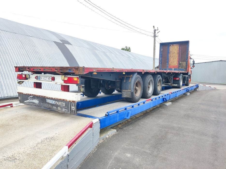 Площадка полуприцеп під солому лісовоз самоскида переобладнання