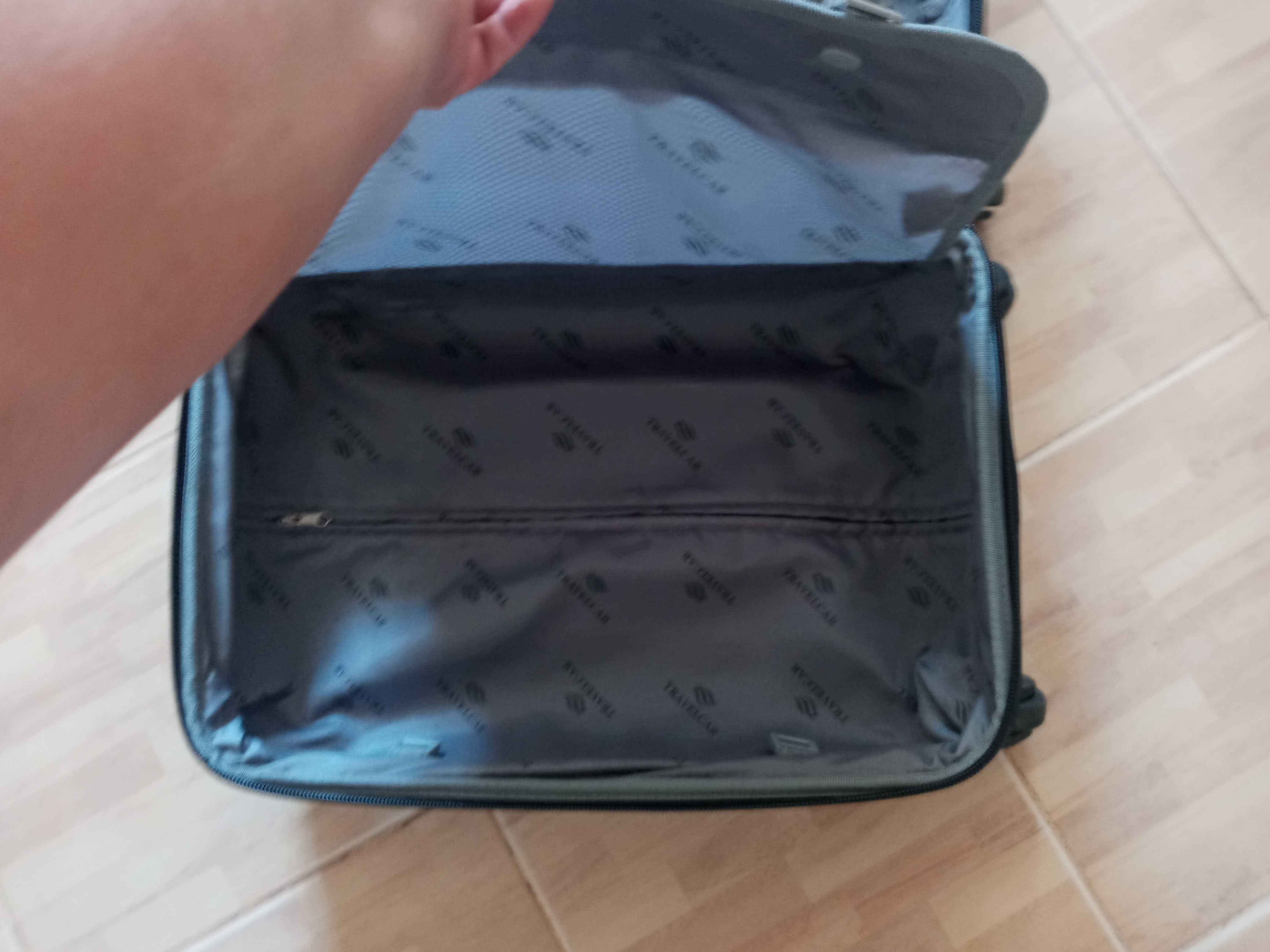 Mala de viagem rigida em otimo estado