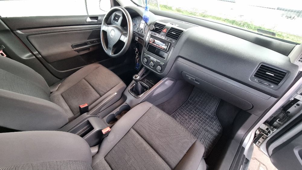 Volkswagen Golf V 1.9 TDI Klimatronik bez DPF