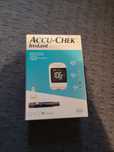 Glukometr  accu chek