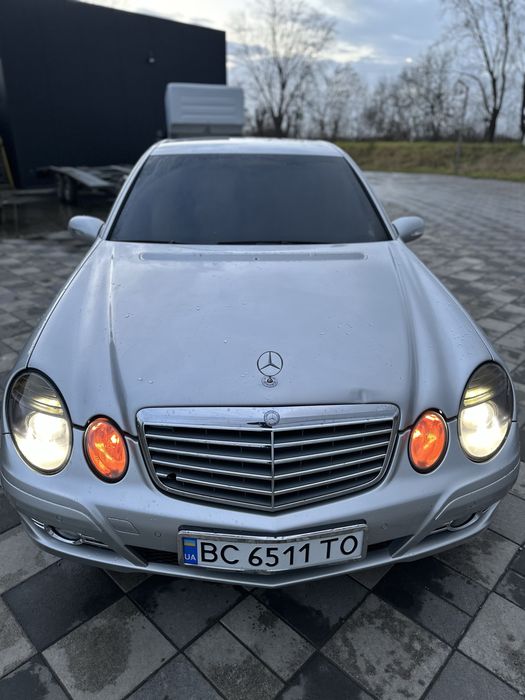 Продам Мерседес w211