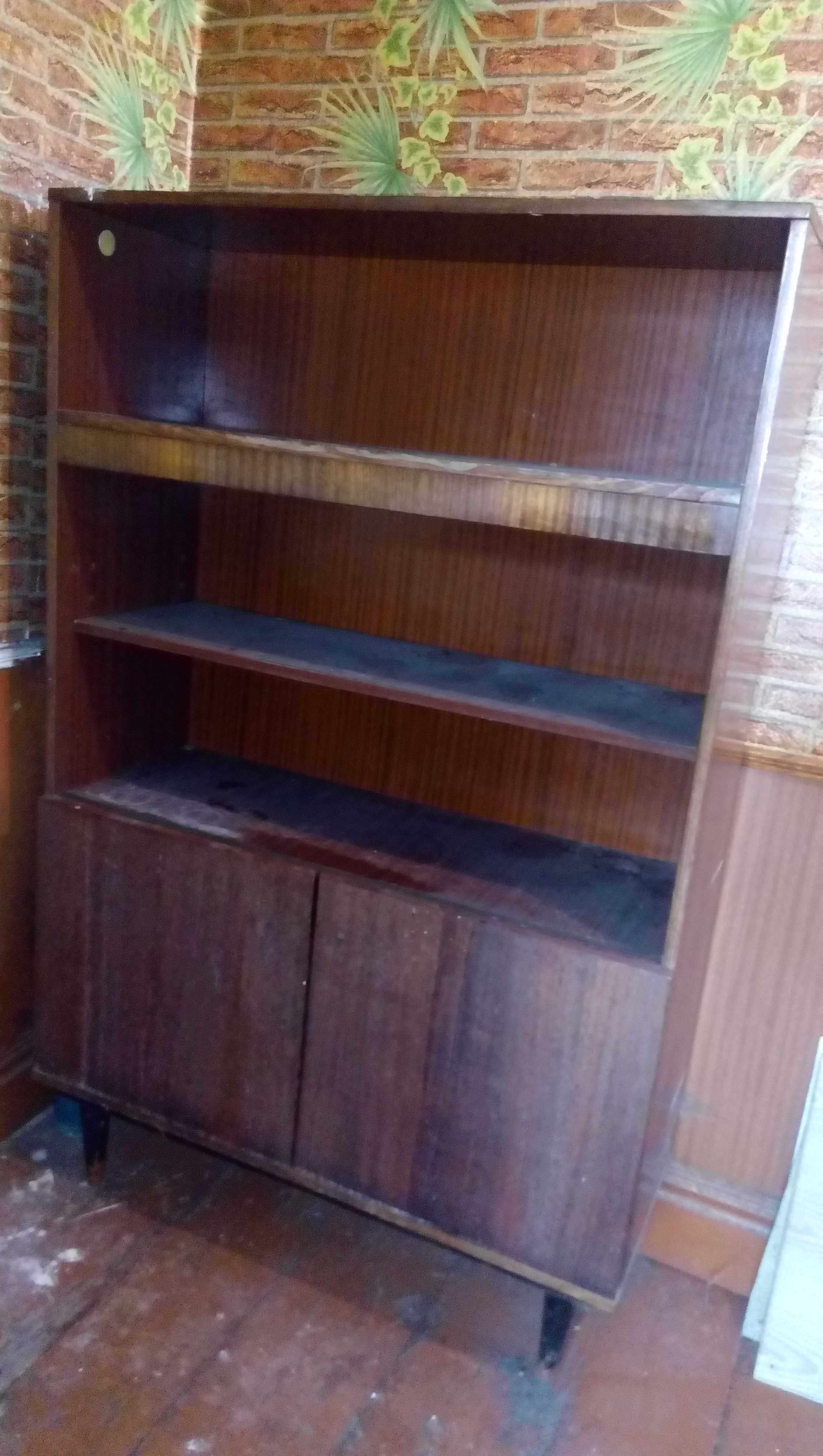 Продам комплект мебели 6 СССР Стенка шкафы тумба стол стул