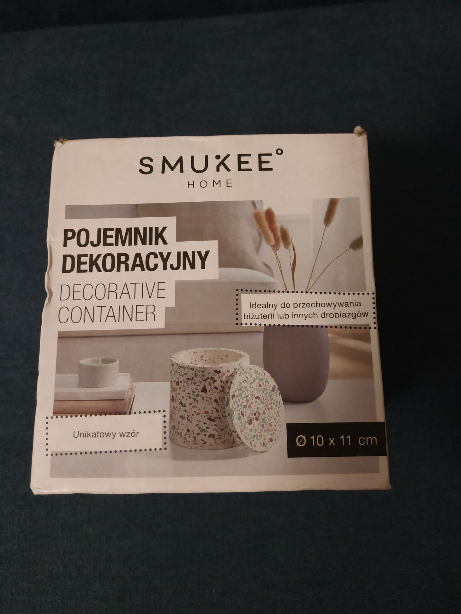 Smukee gipsowy pojemnik dekoracyjny