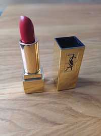 Szminka YSL kolor Rouge Pur Couture