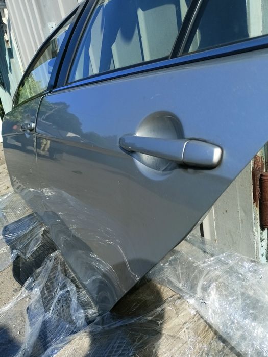 Lancer x двері лансер