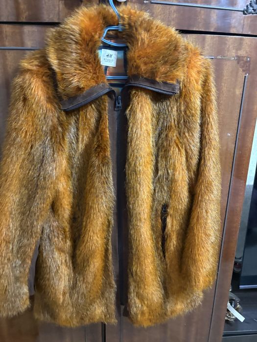 Продам шубу синтетичну дуже яскрава