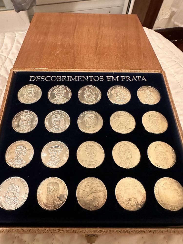 Vendo moedas dos descobrimentos / Portugal em Prata