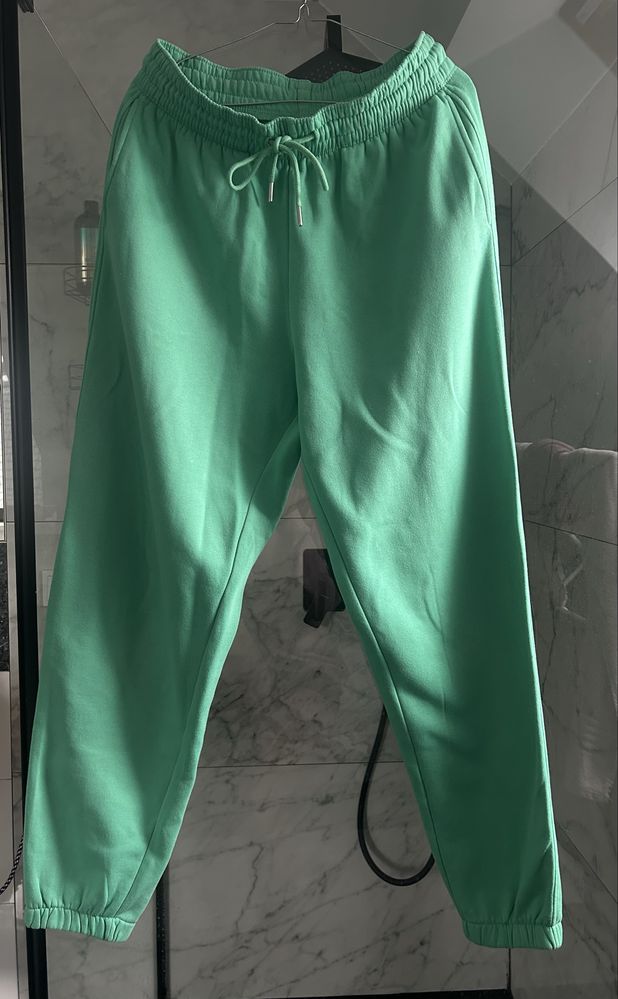 Zielone dresy H&M M