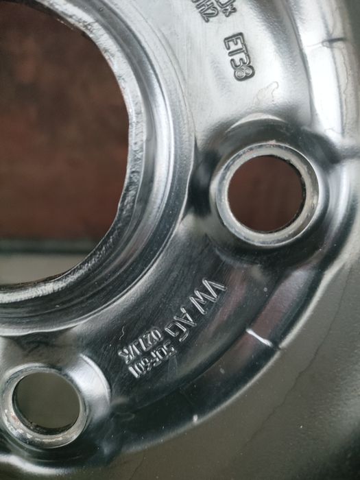 Koła zimowe Skoda VW SEAT 215/65R17 99H 5x112 ET38 SENSOR !!!