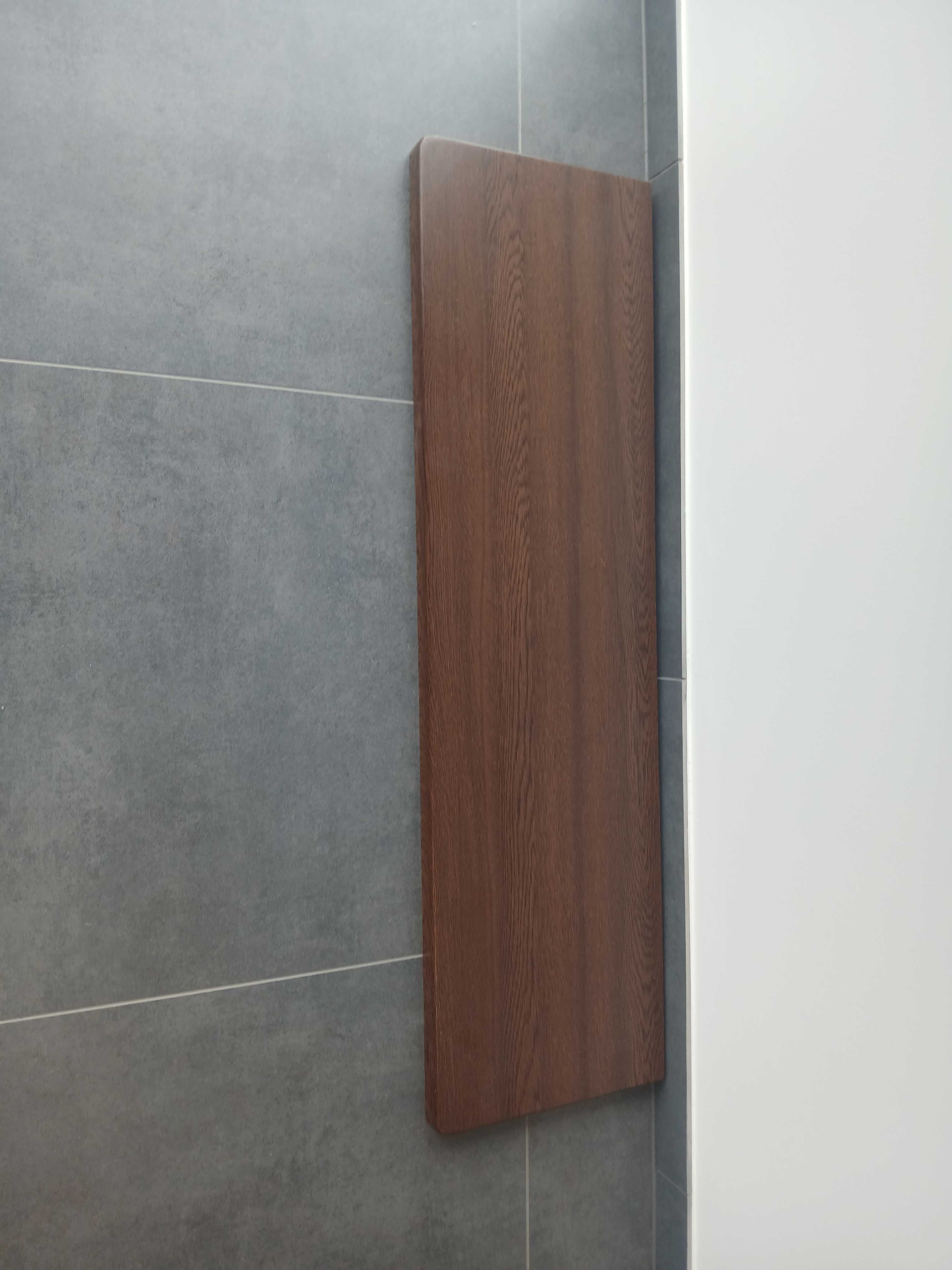 Parapet wewnetrzny mdf orzech.
