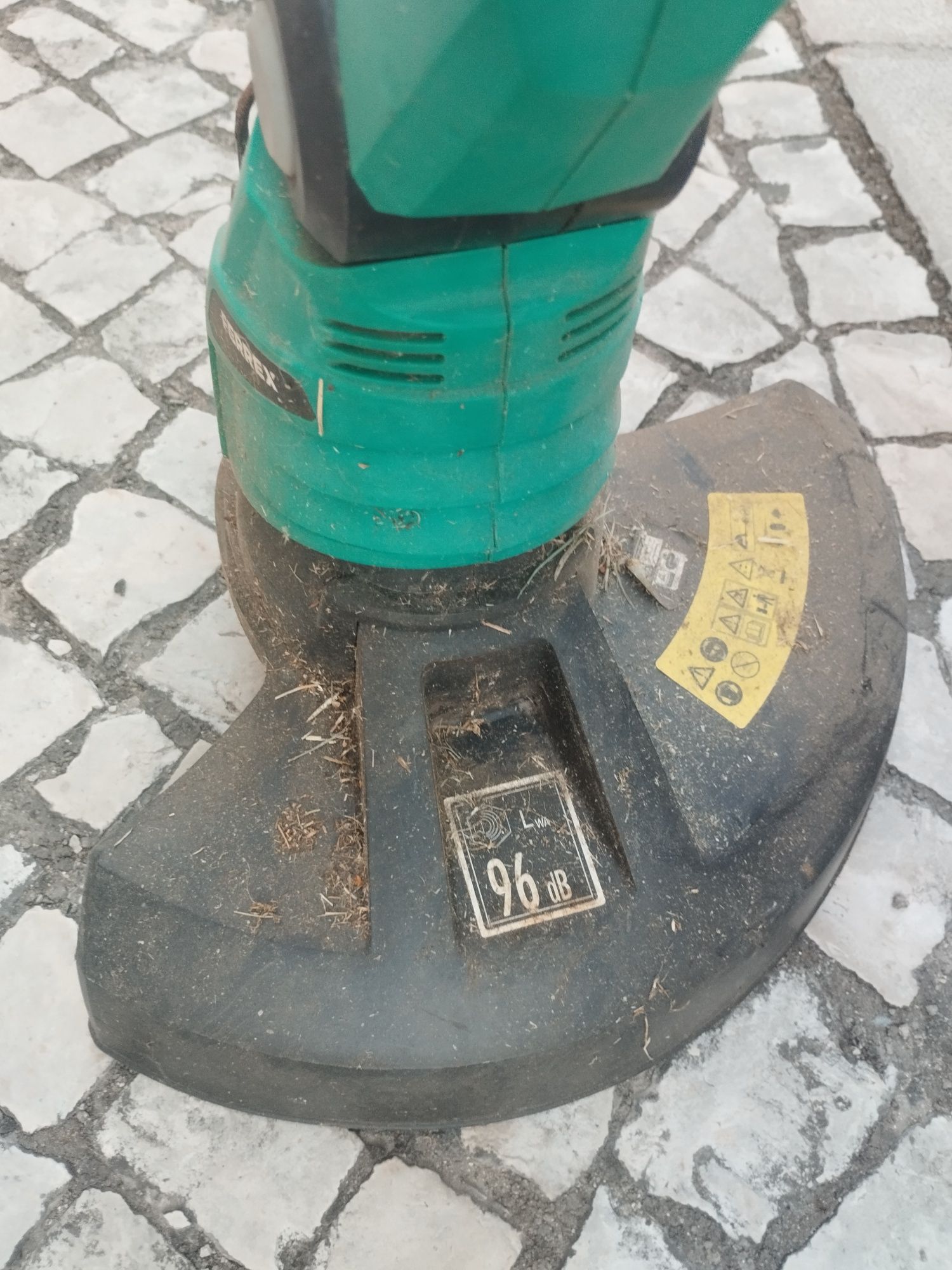 Corta relvas kit