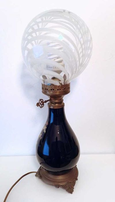 Luminária antiga em latão e vidro pintado à mão