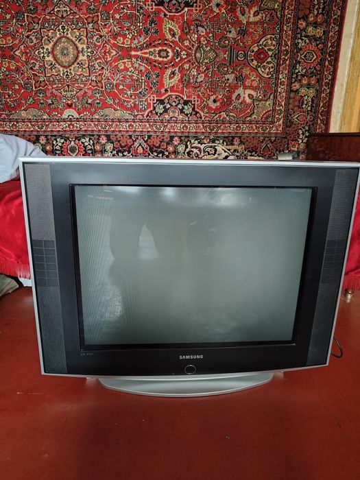 Продам телевизор Samsung