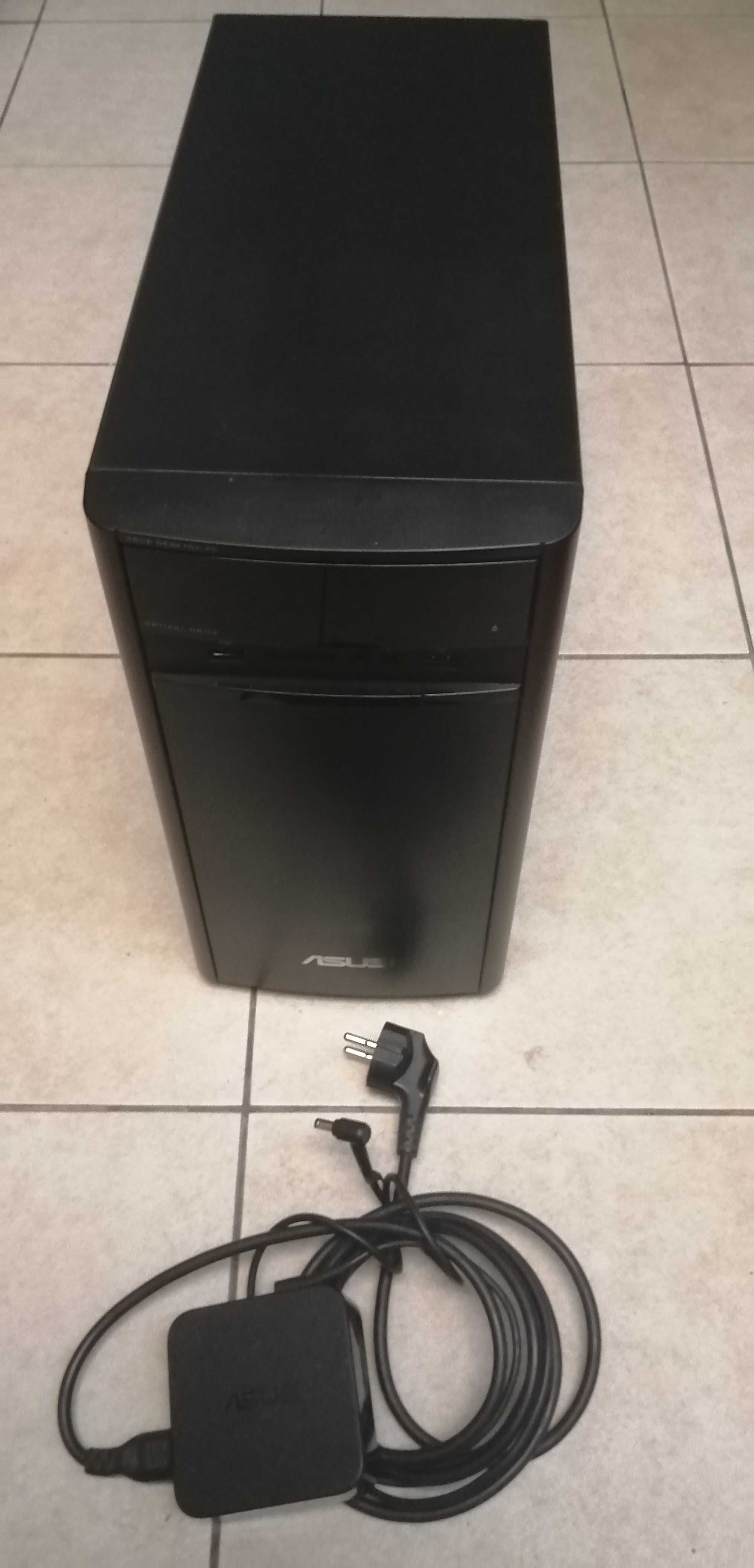 ASUS K31AN. SSD 120 GB, 4 GB RAM, gravador de DVD.