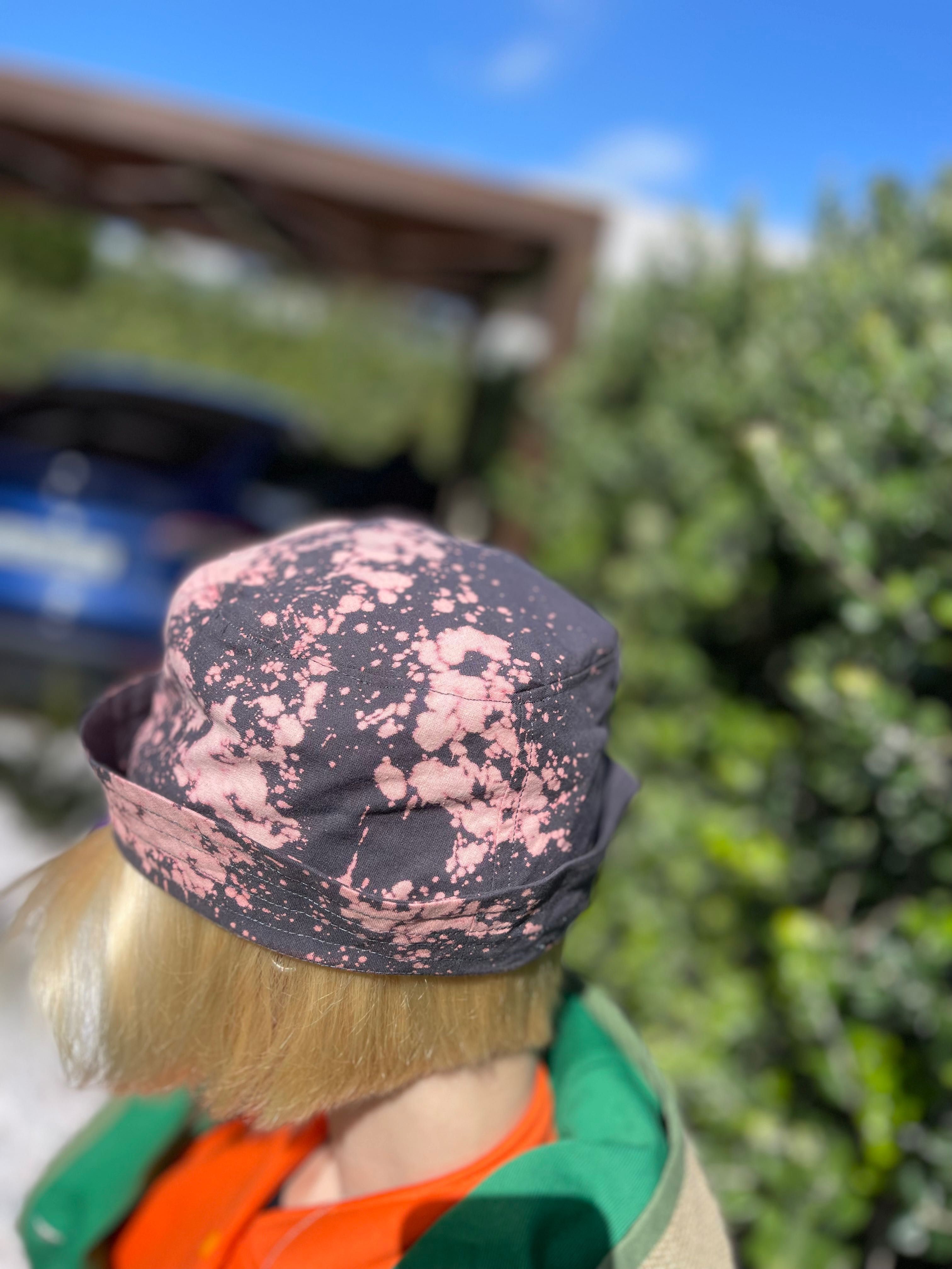 Chapéu com estampa rosa e café Customized hat pink pattern coffee