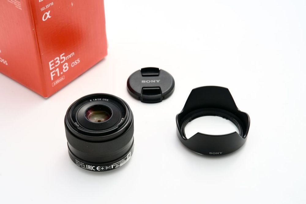 Sony E 35mm f/1.8 OSS (SEL35F18) – jak nowy, minimalnie używany