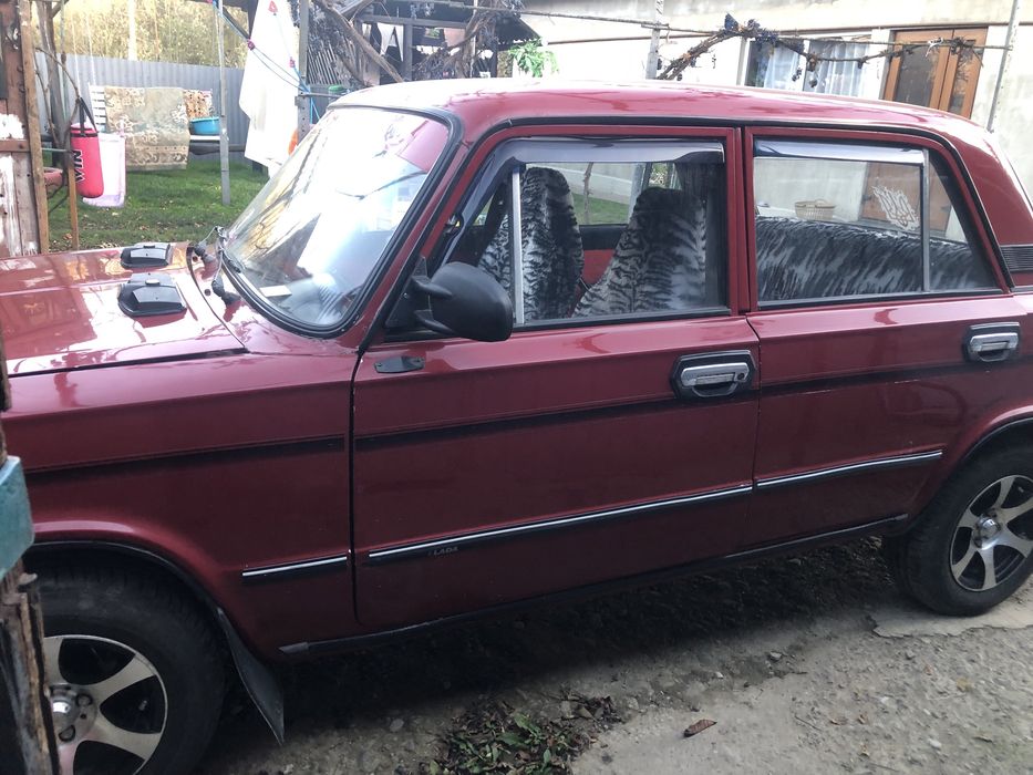 Автомобіль ВАЗЗ 2106