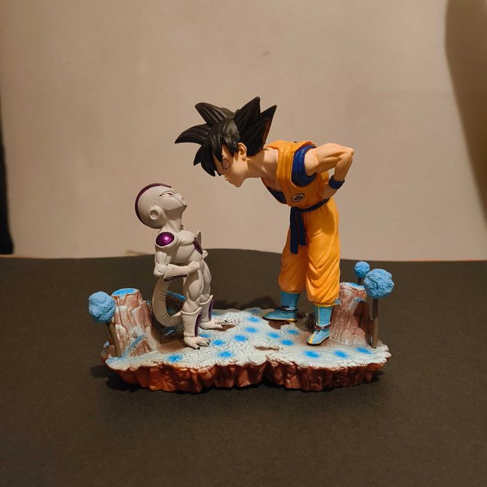 Figura Dragon Ball Son Goku e Freeza