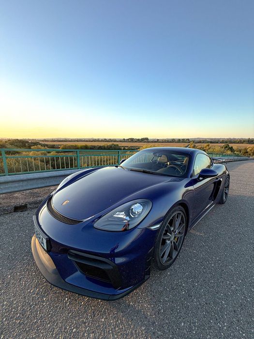 Porsche 718 Cayman GT4