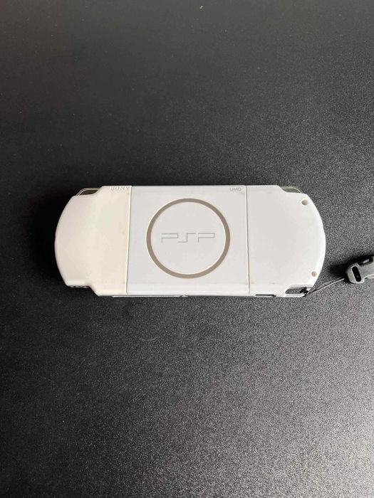 Sony PlayStation Portable 3000 Branca com 100+ Jogos