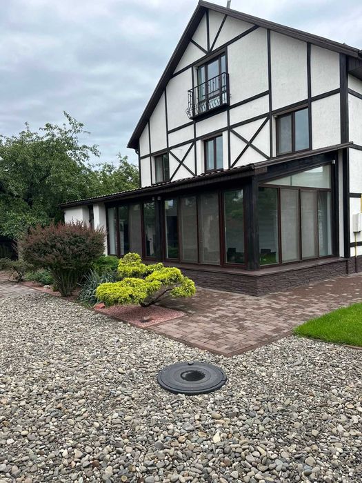 Дачний вайб з міським комфортом Оренда будинку Оболонські сади Київ