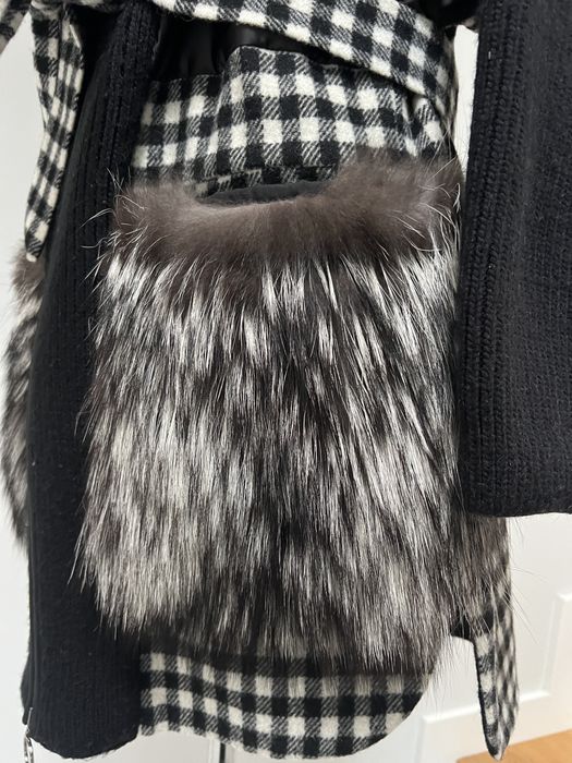 Wloski plaszcz welniany z futrem z lisa