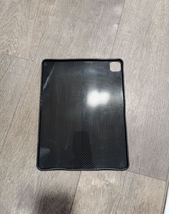 Продам новий чехол на iPad Pro 12-9 inch