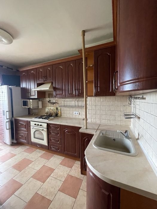 Продаж 3 Кімнатної квартири в центрі