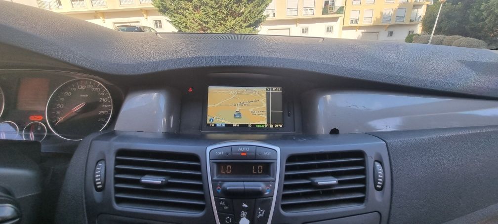 RENAULT Laguna GT 4control