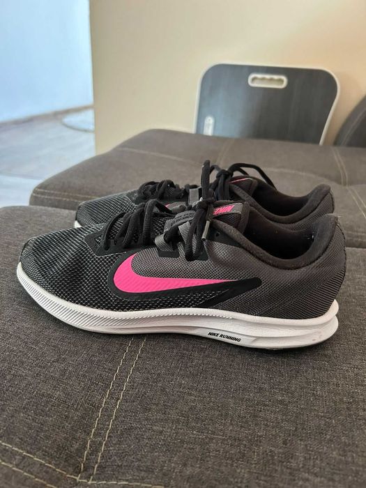 Кросівки Nike розмір 40
