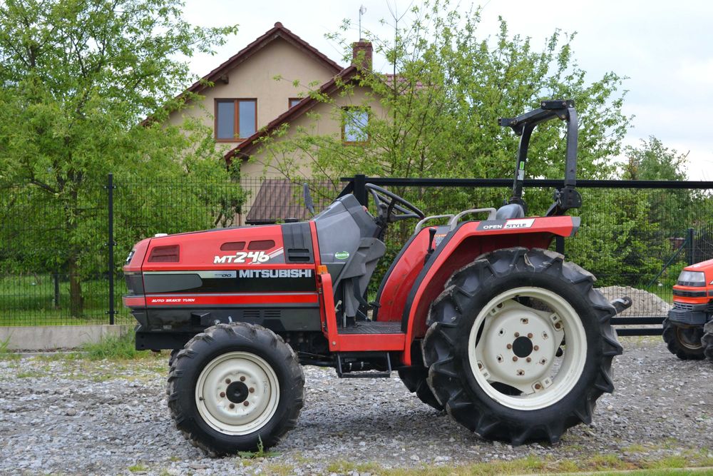 Mitshubishi Kubota Traktorek minitraktorek traktor