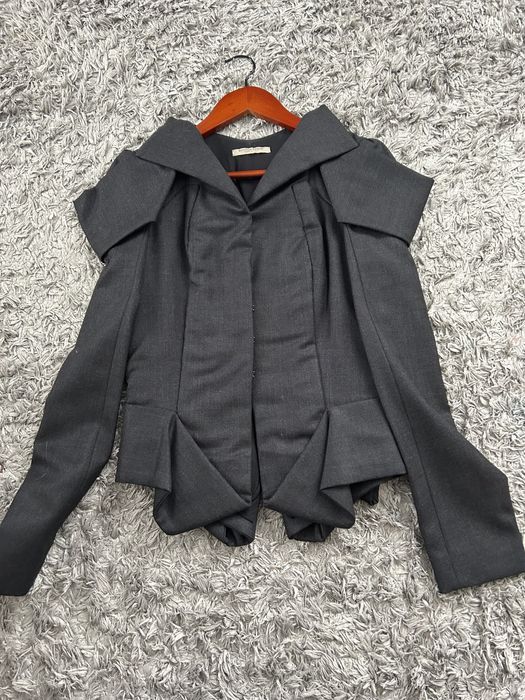 Продаж жіночого піджака