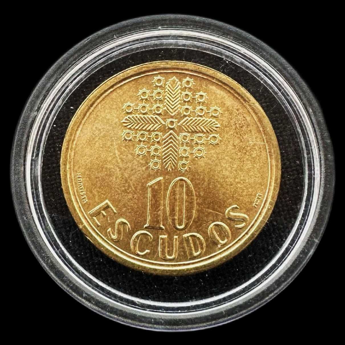 Moeda de 10 Escudos - 2001 - República Portuguesa