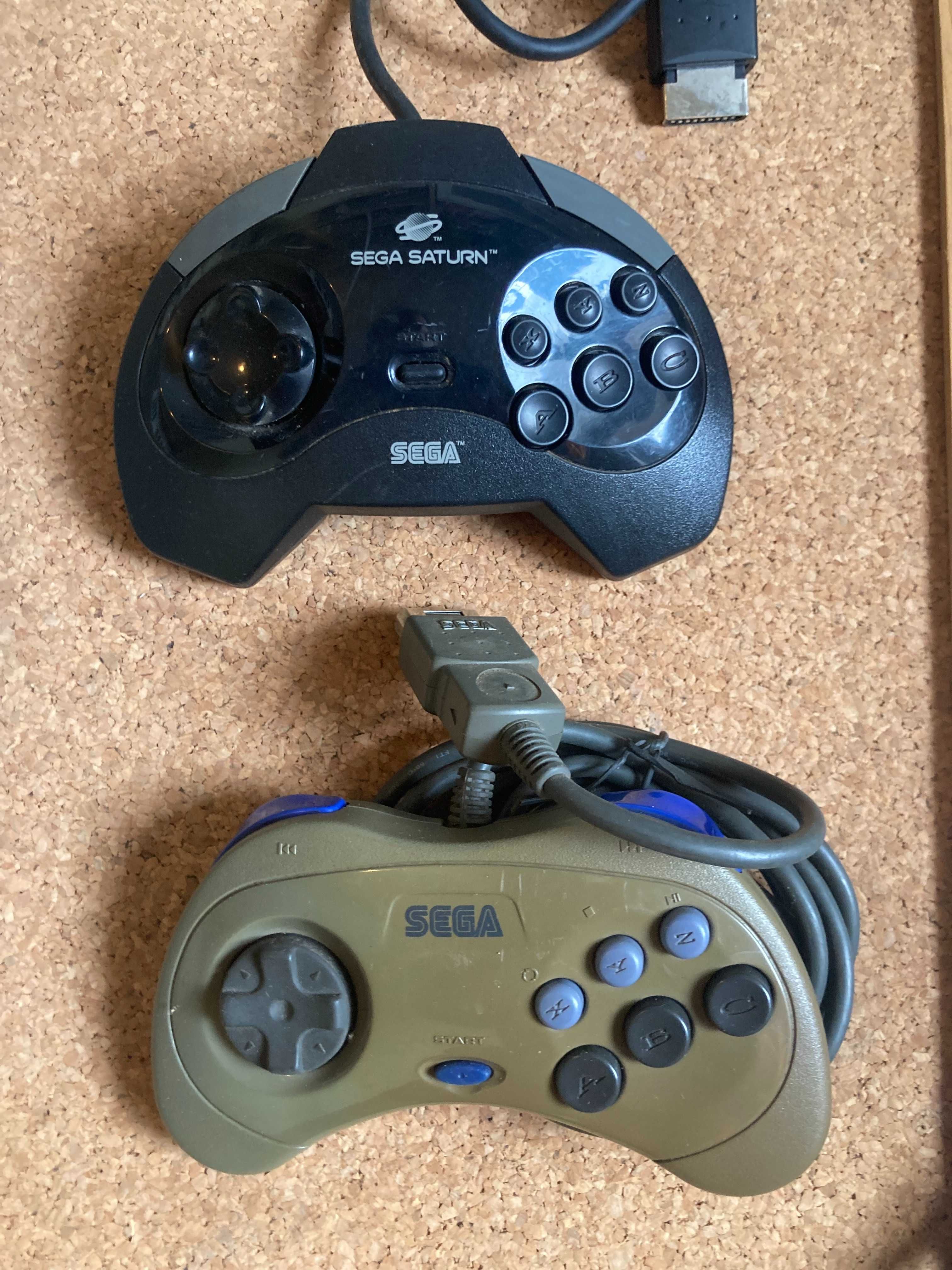 Sega Saturn Japonesa Consola com dois comandos a funcionar 100%