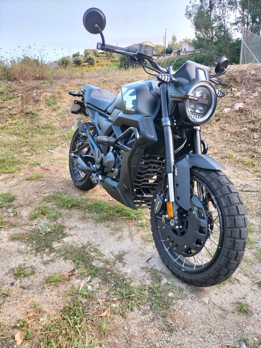 Zontes GK125 como nova