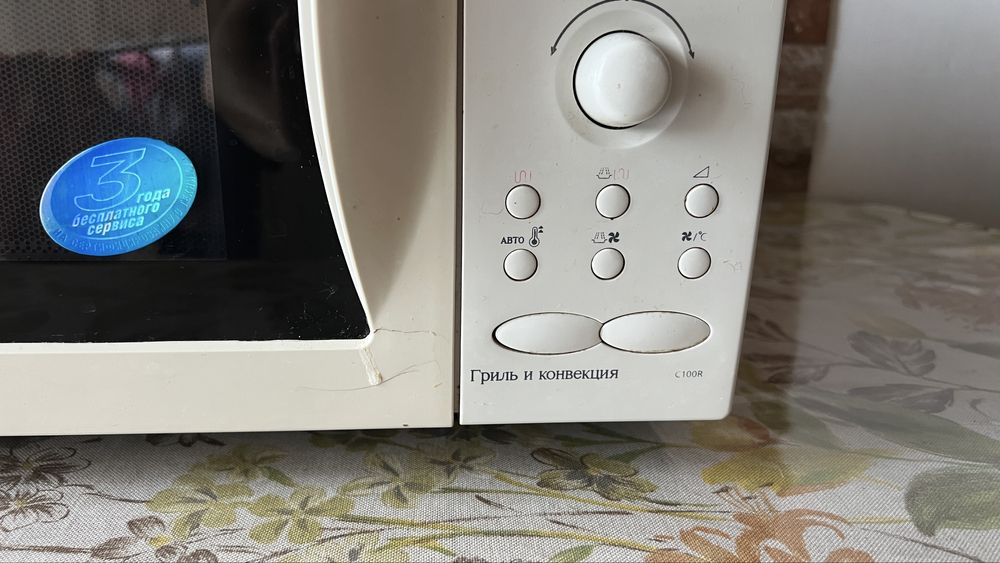 Мікрохвильова піч SAMSUNG C100R-5 біла мікрохвильовка б/у