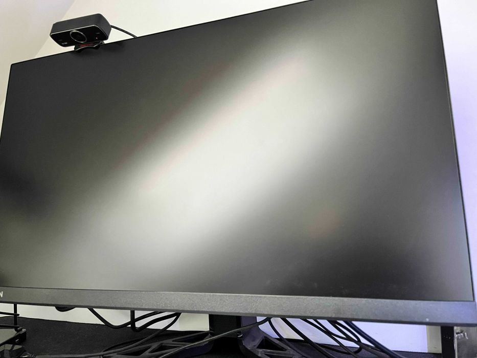 LENOVO R27qc-30 27" 2560x1440px 180Hz 0.5 ms