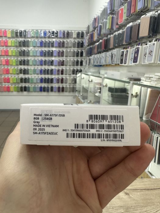 Смартфон Samsung Galaxy A17 8/256Gb Black/Gray (SM-A175FZKEEUC)