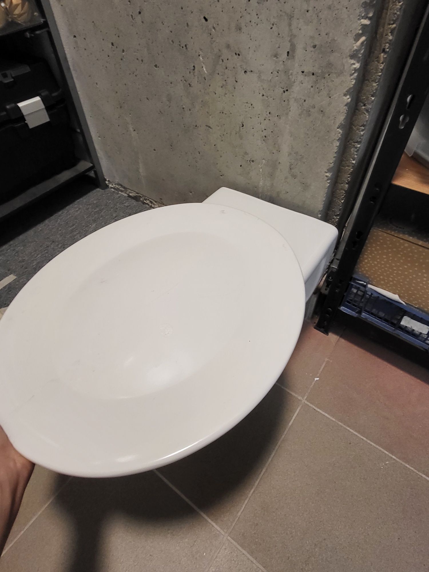 Miski WC Villeroy & Boch  deska komplet