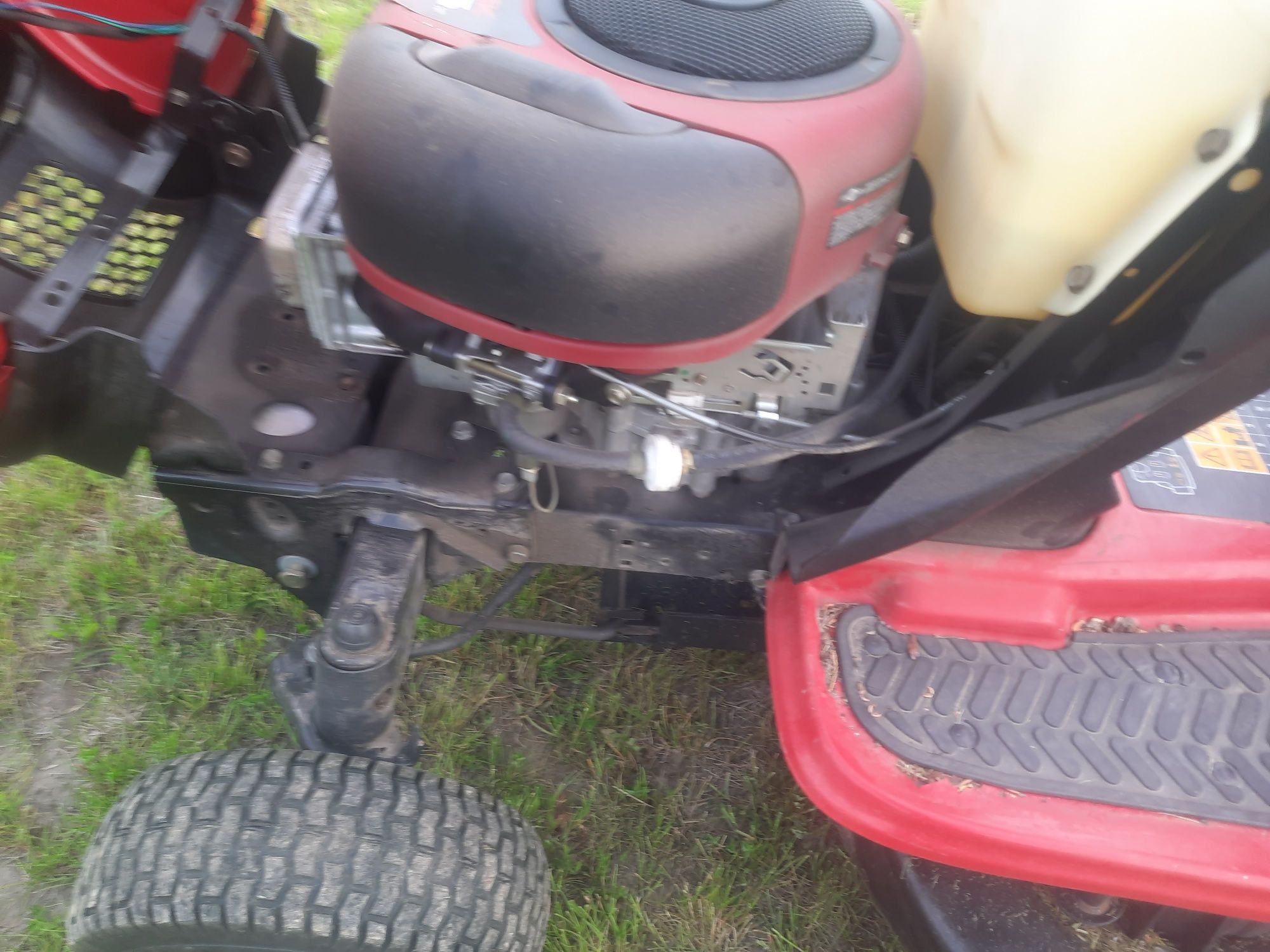 Kosiarka traktorek mtd je 135h