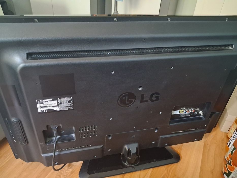 Telewizor LG model: 42LN5400