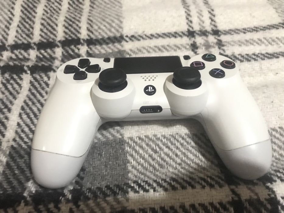 Продам джойстик DualShock 4 V1 для ps4