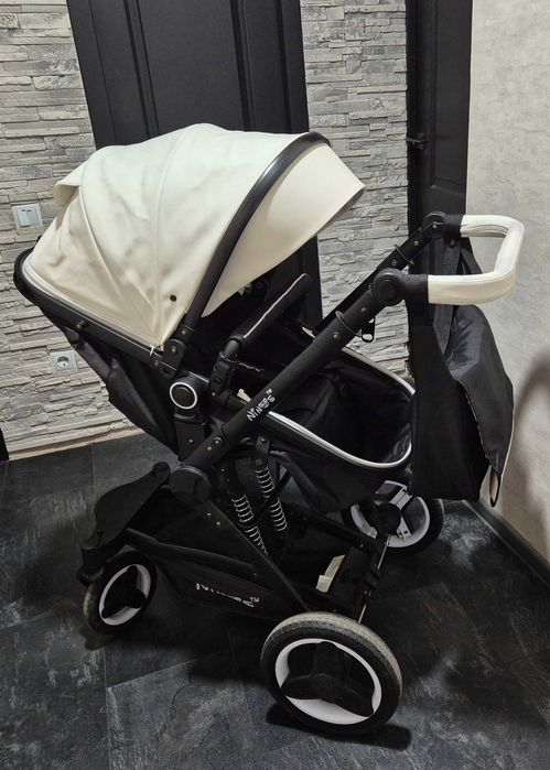 Прогулянкова коляска