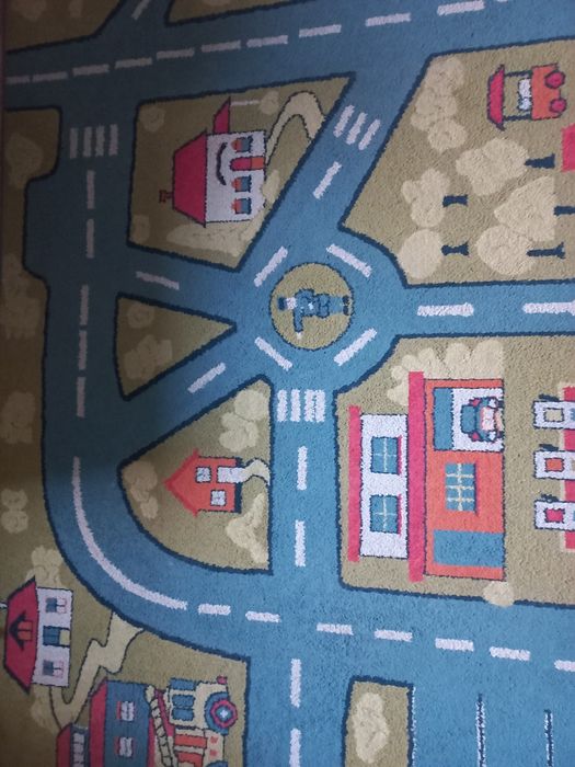 Продаю коврик в дитячу кімнату