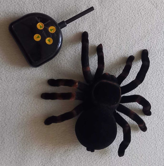 tarantula pająk RC duży zdalnie sterowany  Uszkodzony pilot