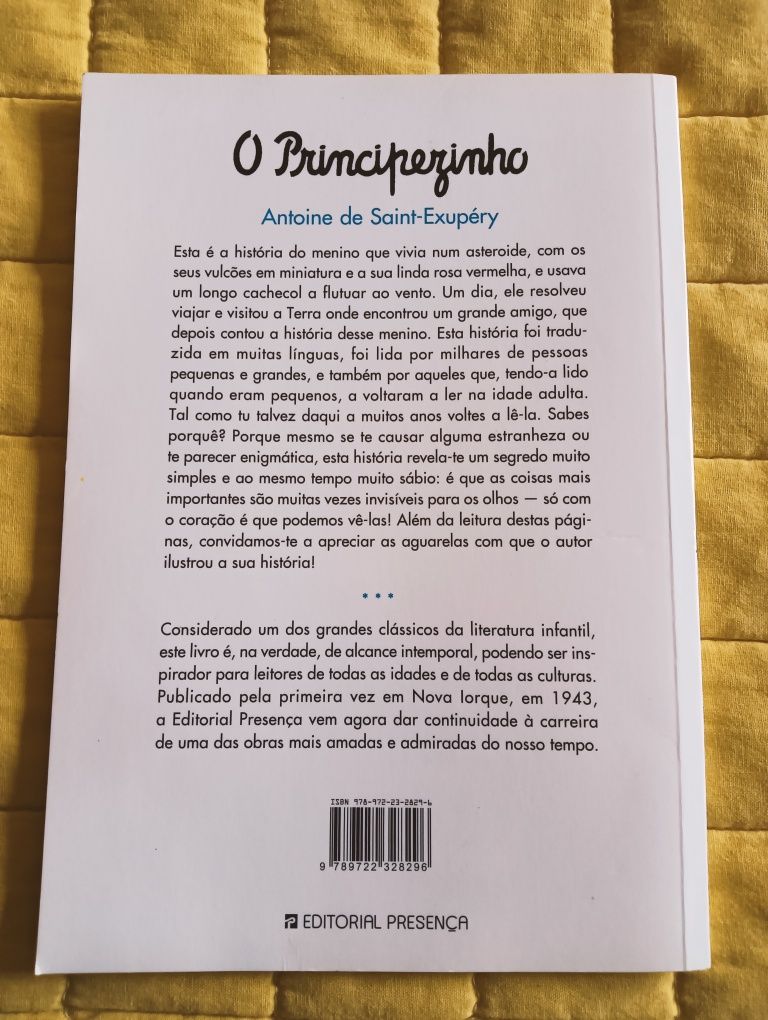 Livro "O Príncipezinho" de Antoine de Saint-Exupéry