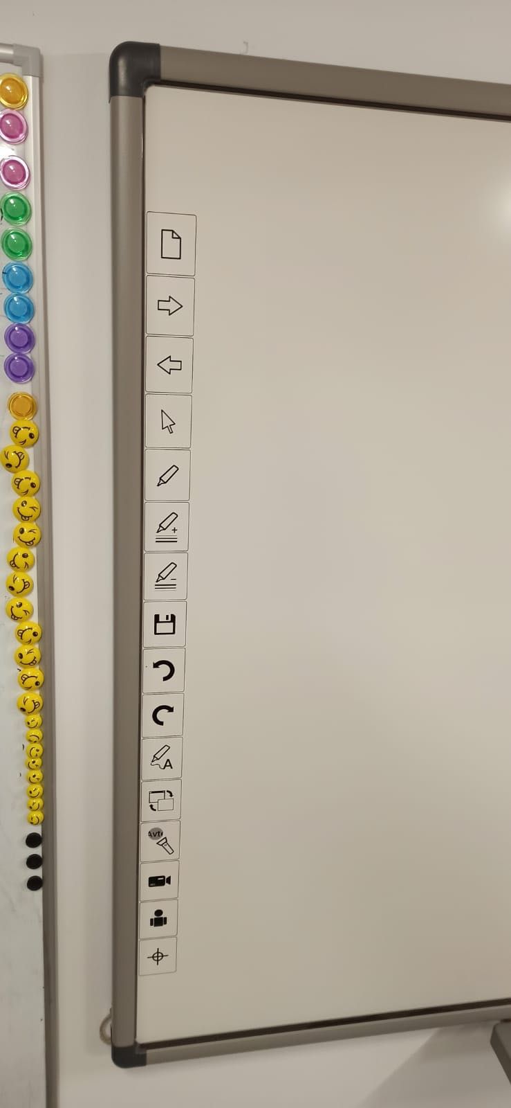 Tablica interaktywna Avtek TT Board 80 PRO + projektor