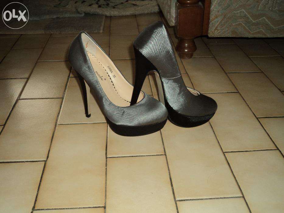Sapatos novos