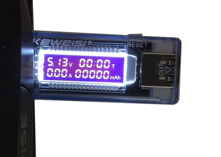 USB Тестер. Измеряет напряжения, силу и емкость внешнего аккумулятора